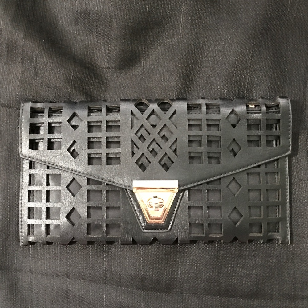 NWOT trendy clutch purse